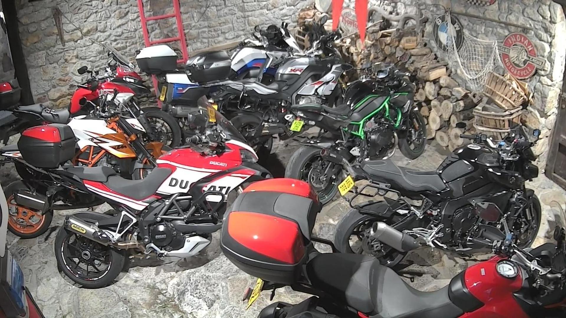 Hotel Moto-Rural "Vegalion" Las Salas Exterior foto