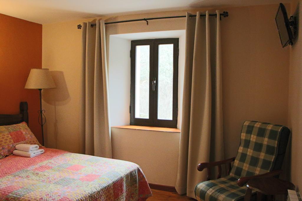 Hotel Moto-Rural "Vegalion" Las Salas Exterior foto