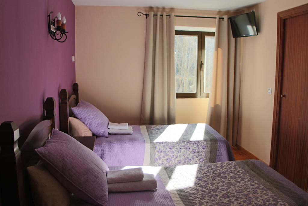Hotel Moto-Rural "Vegalion" Las Salas Exterior foto